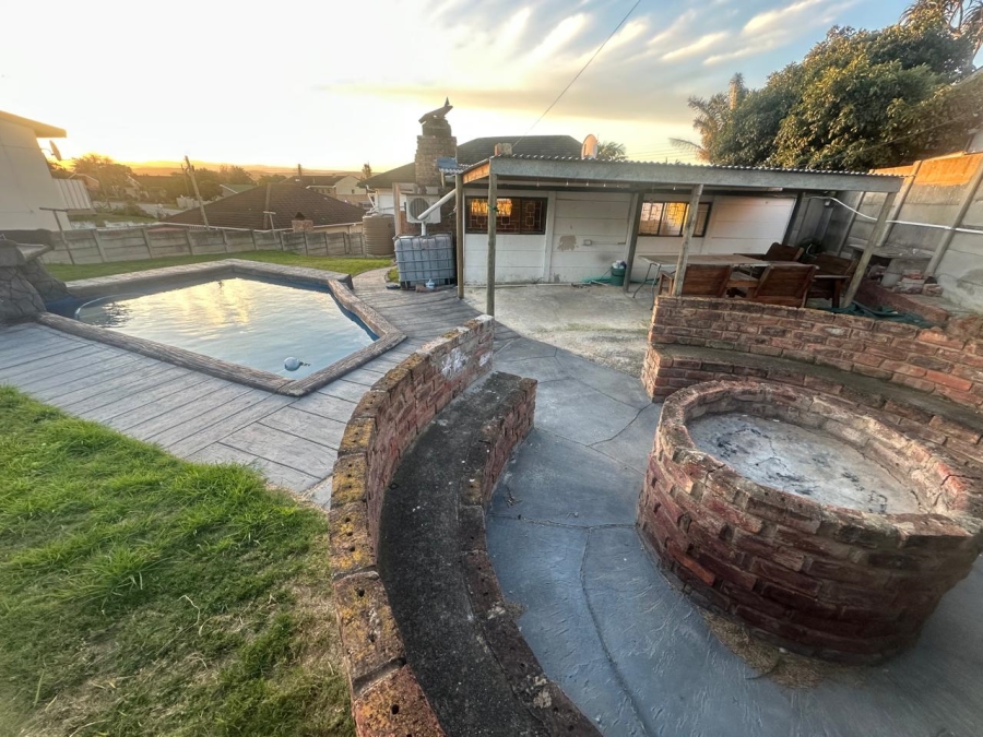 3 Bedroom Property for Sale in Bothasrus Eastern Cape